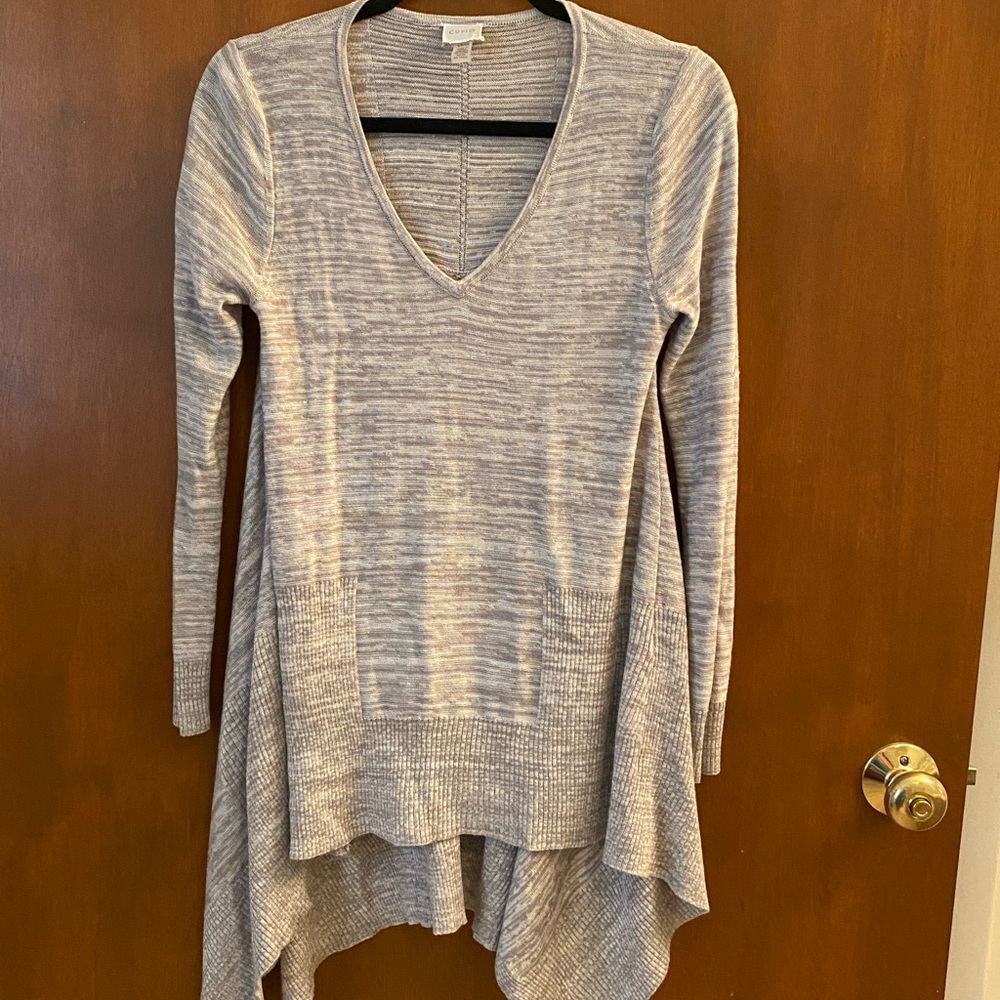 Cupio sweater; hi lo design